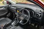 MG ZS 2017 года (UK)
